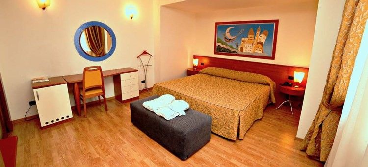 Hotel Butrinti ساراندا المظهر الخارجي الصورة