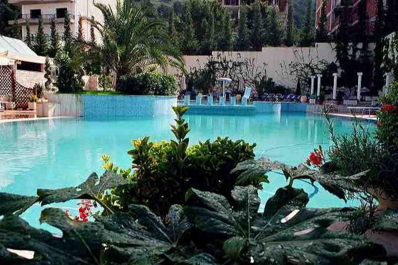 Hotel Butrinti ساراندا المرافق الصورة