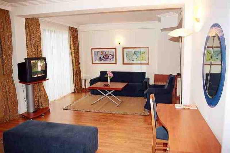 Hotel Butrinti ساراندا الغرفة الصورة