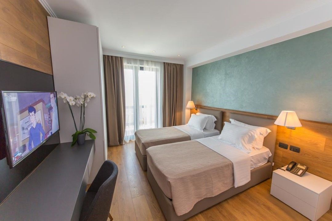 Hotel Butrinti ساراندا المظهر الخارجي الصورة